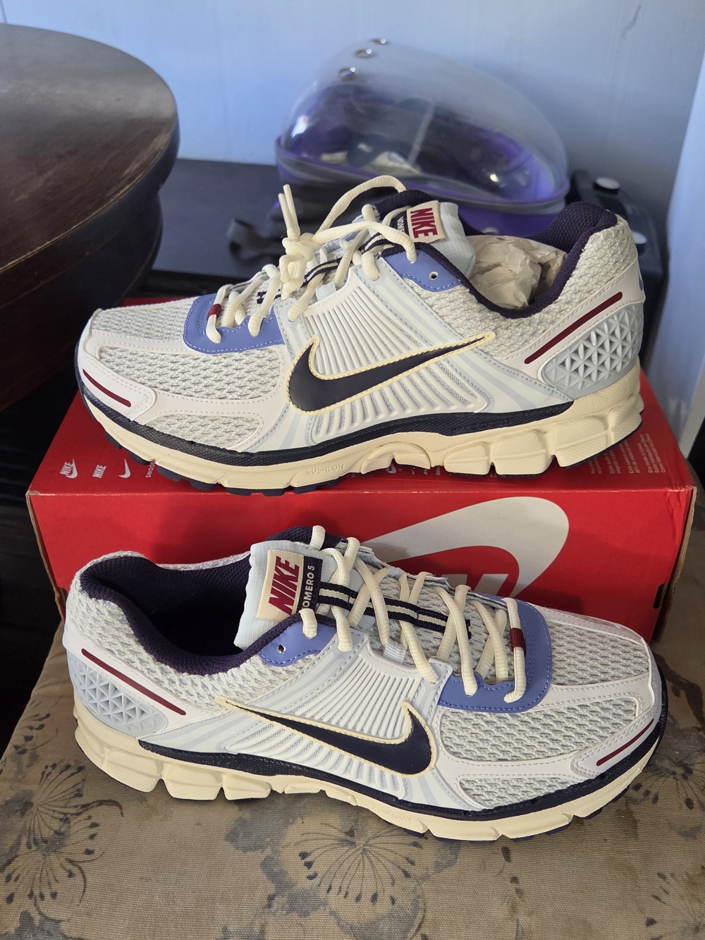 Nike Vomero 5